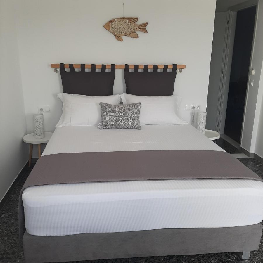 Flora Rooms & Apartments 나오우사 외부 사진
