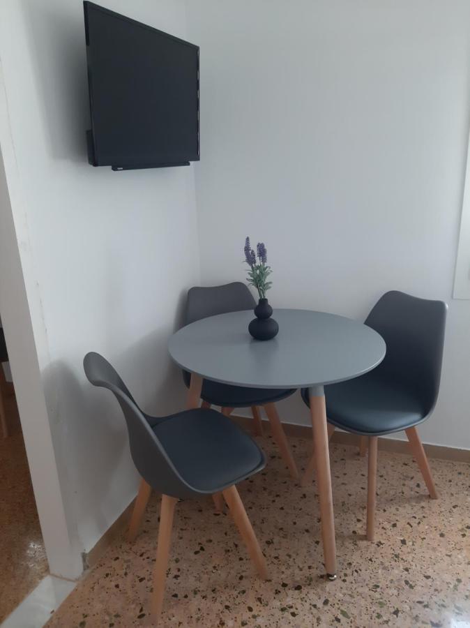 Flora Rooms & Apartments 나오우사 외부 사진
